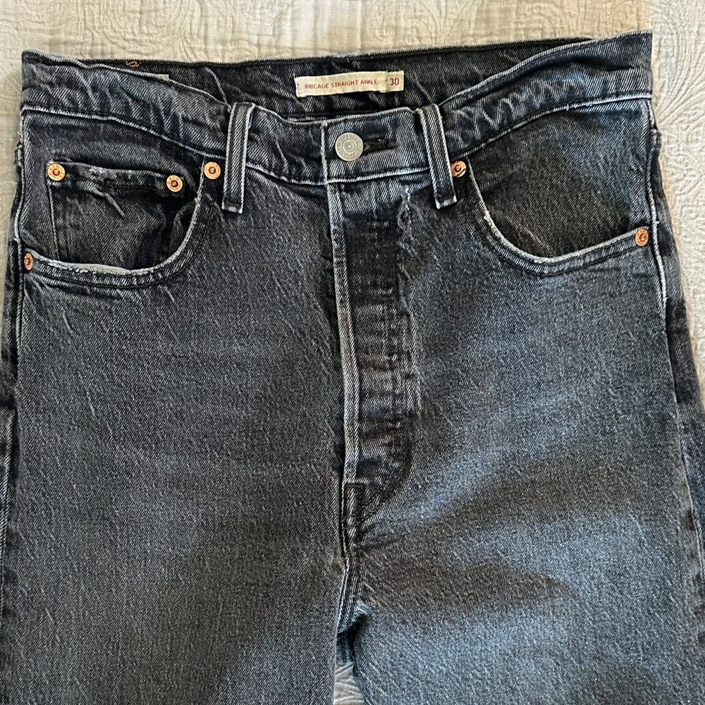 Levi’s Ribcage Straight Ankle Black Denim Jeans